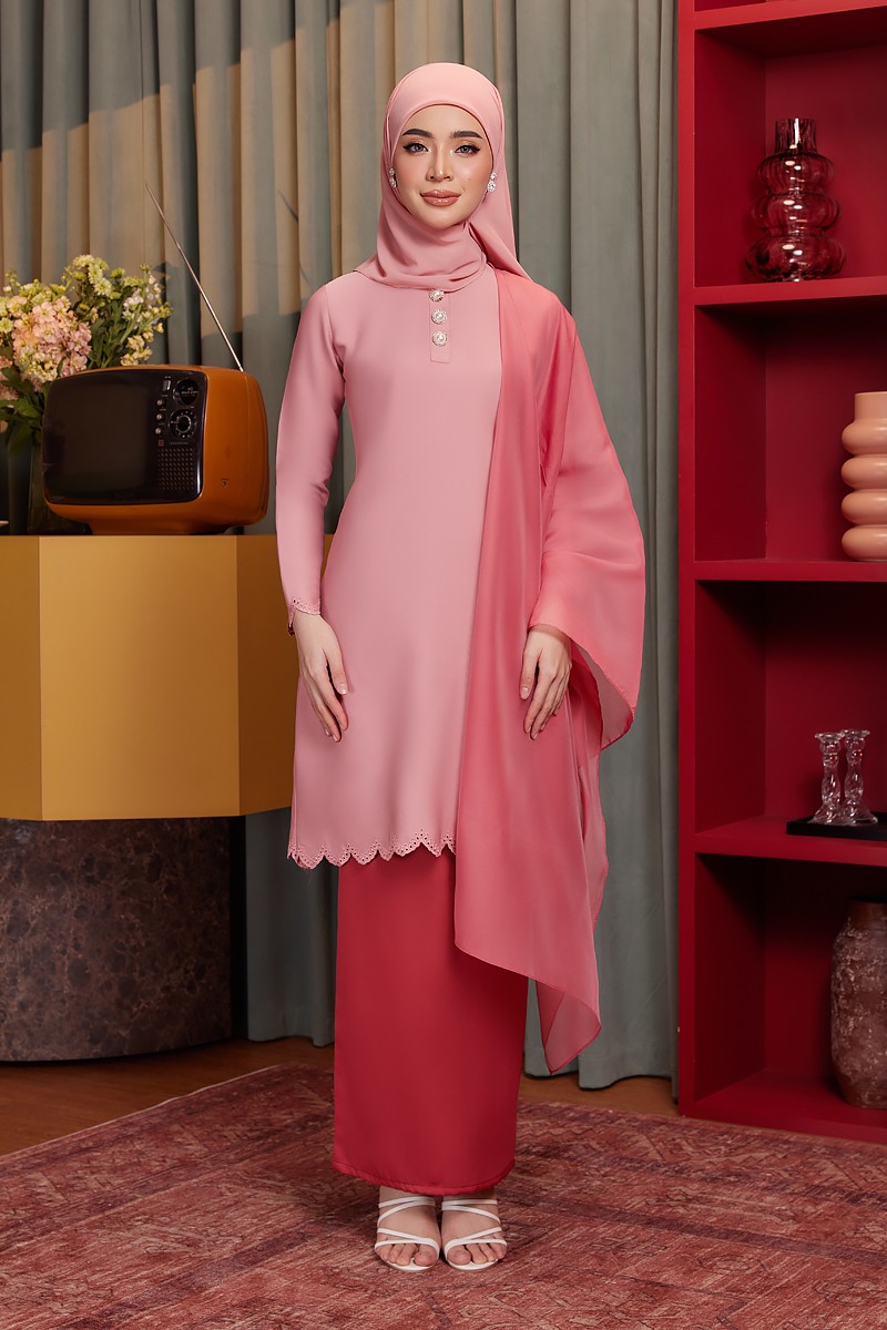 CAMELLIA KURUNG IN DUSTY PINK