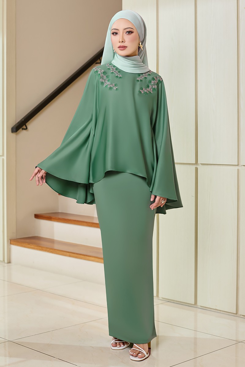 MELANIE KURUNG IN DUSTY GREEN