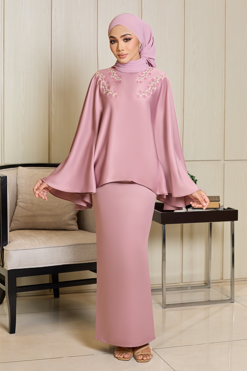 MELANIE KURUNG IN DUSTY PINK