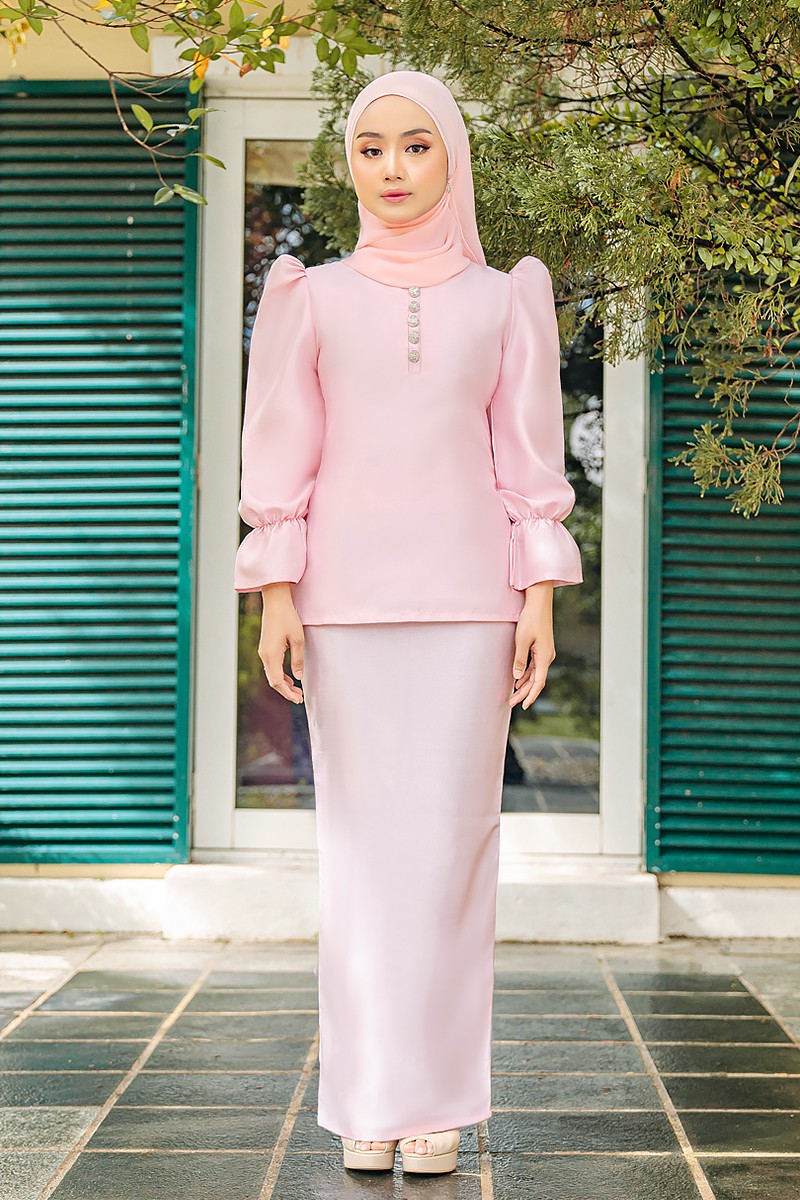 FLORENCE KURUNG IN ICY PINK